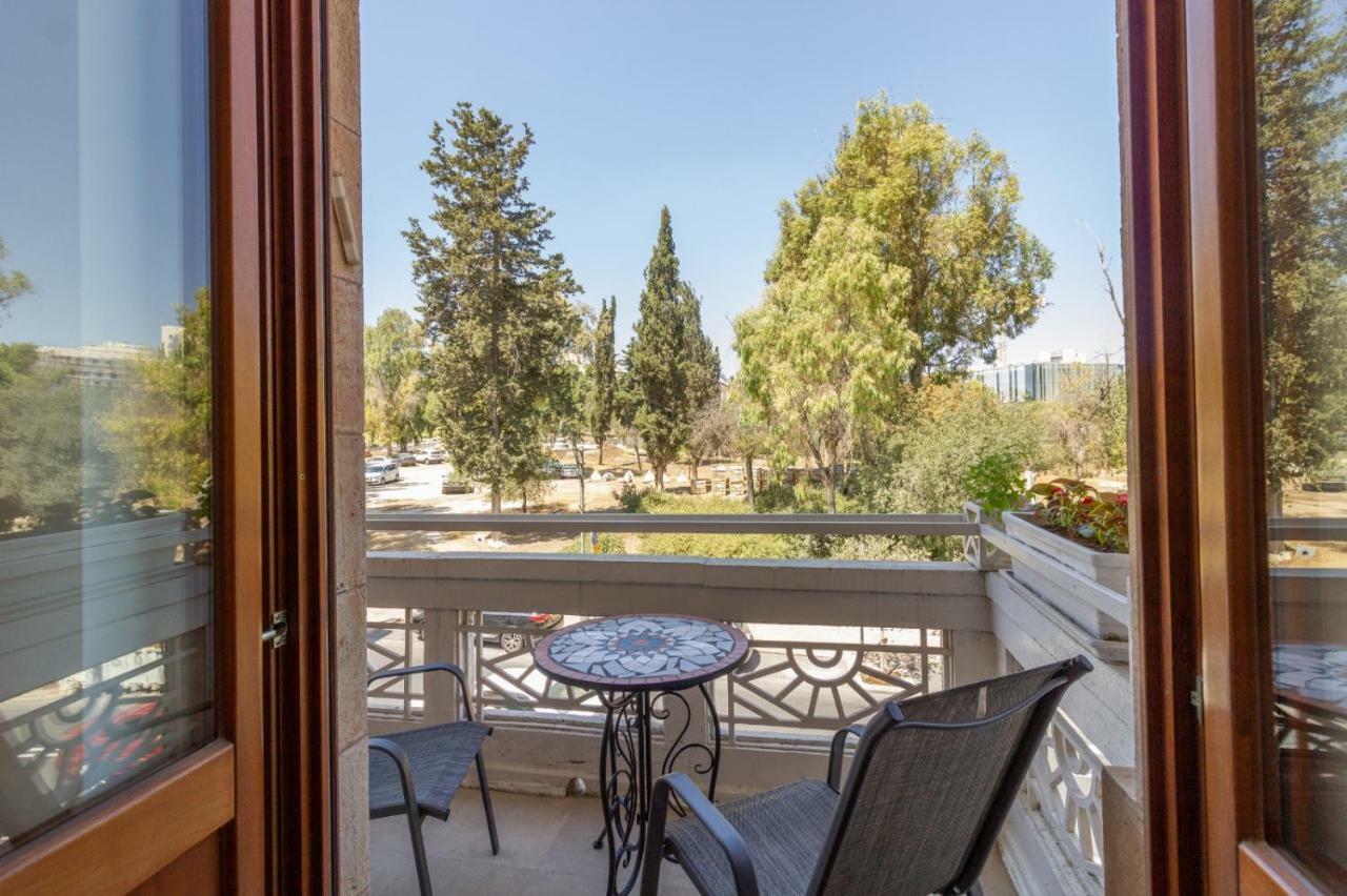 Art Apartment In Mamila Yerusalem Bagian luar foto