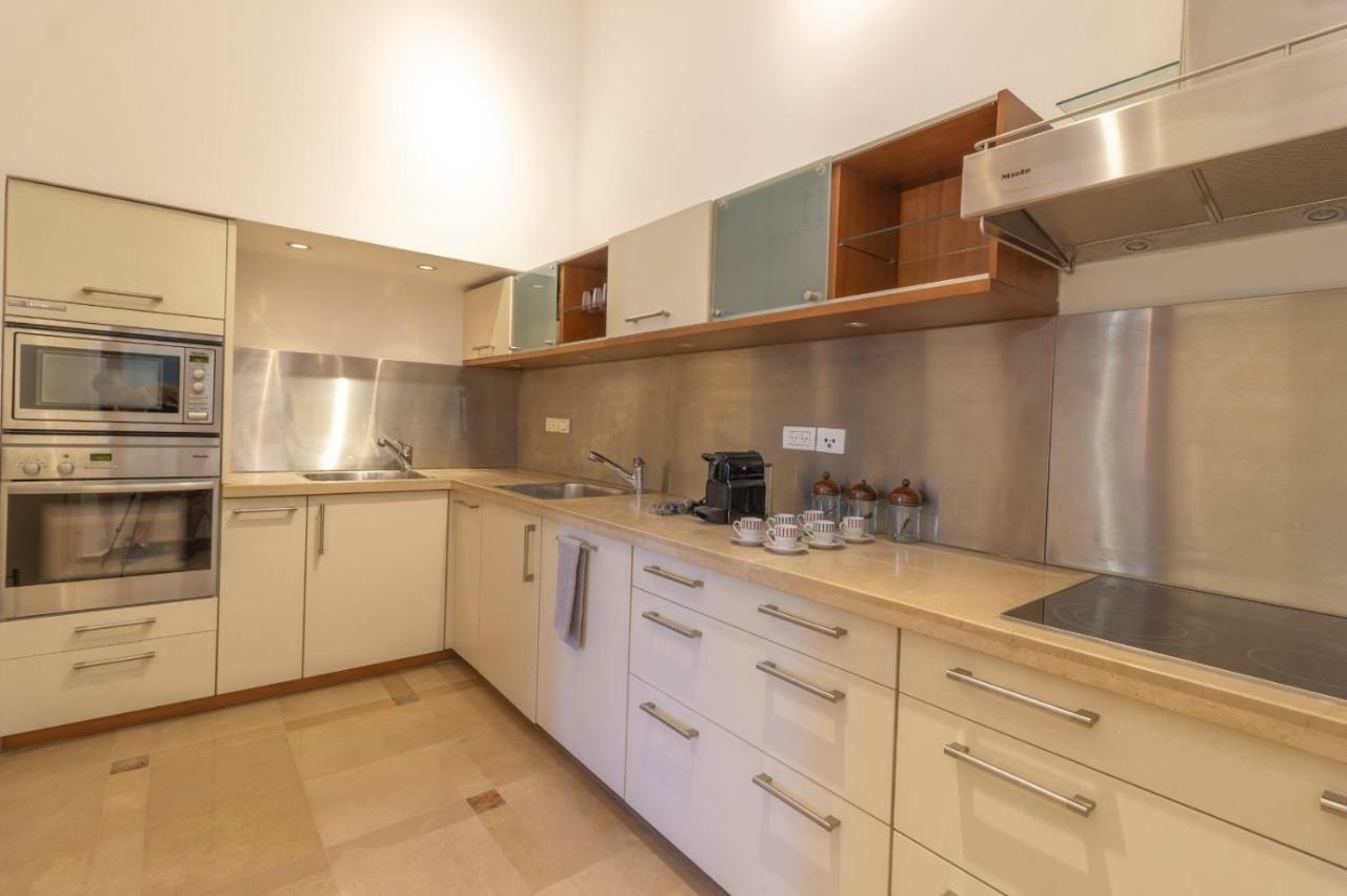 Art Apartment In Mamila Yerusalem Bagian luar foto